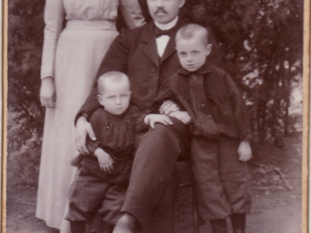 Kornelius Penner Family